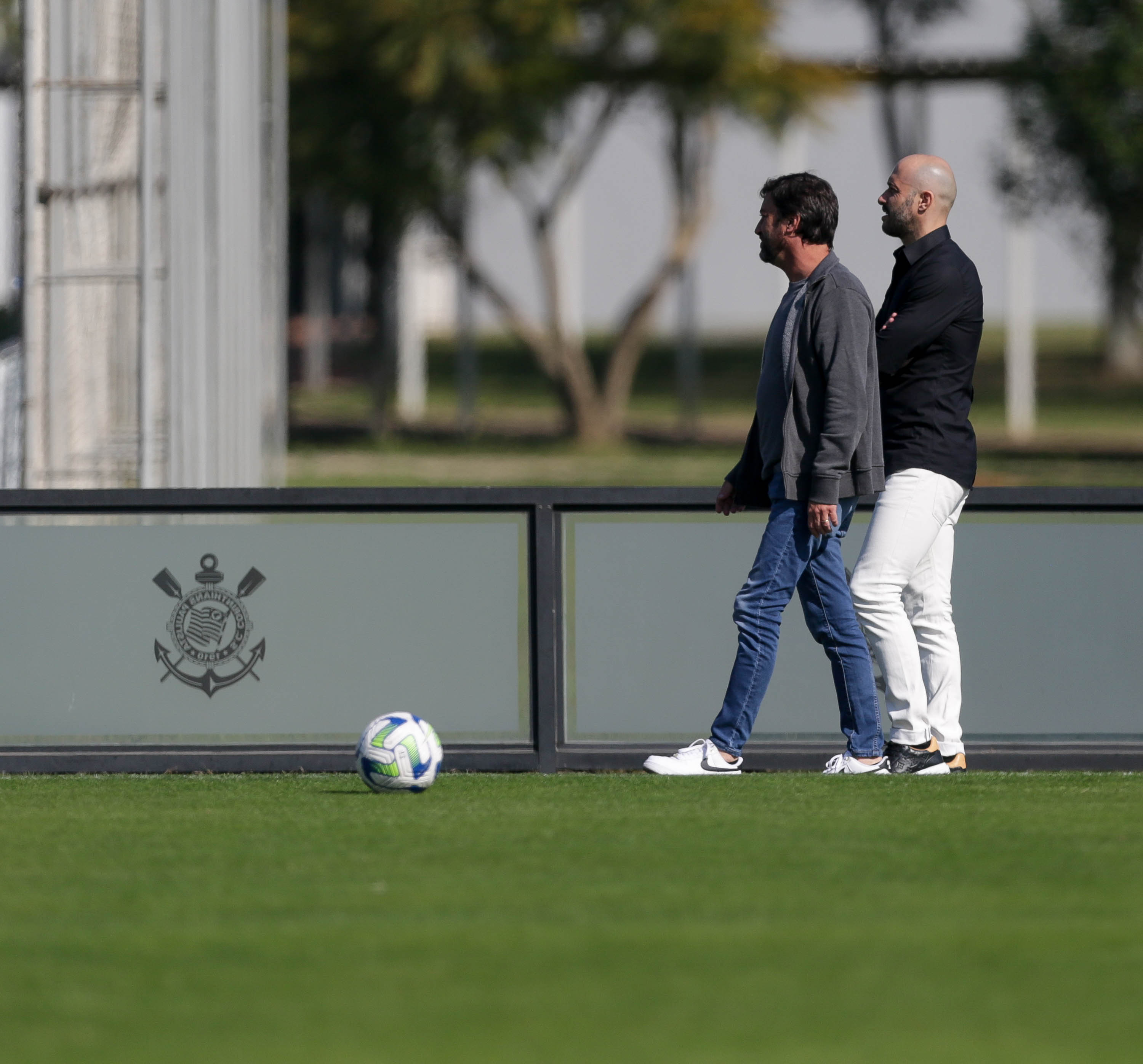 Diretoria do Corinthians não tem pressa para tratar de renovações; veja ...