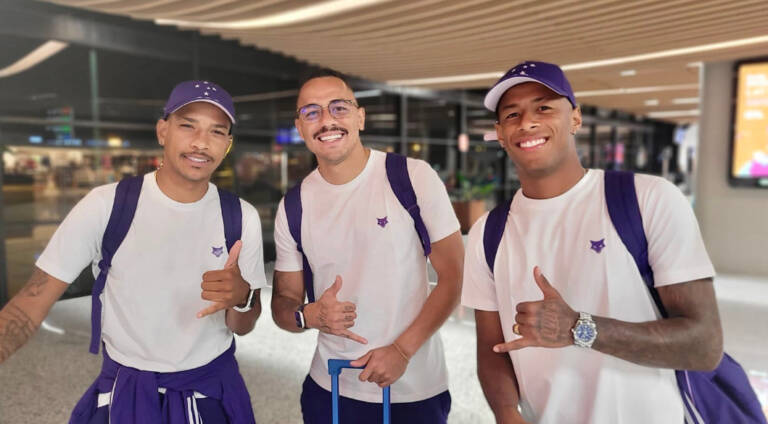 Cruzeiro viaja para enfrentar o Athletico-PR com a presença de reforços; confira os relacionados