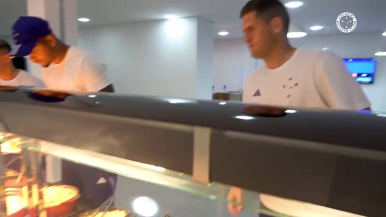 Partiu, Curitiba! Bastidores da viagem do Cruzeiro para enfrentar o Athletico-PR