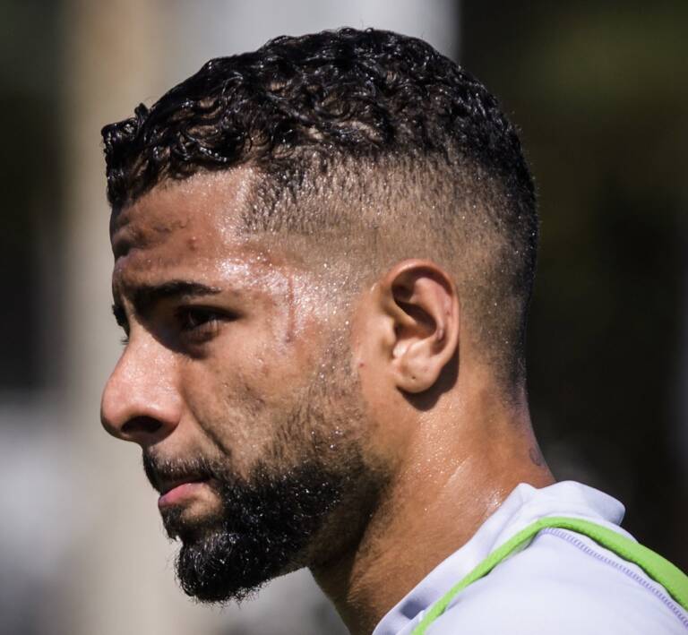 João Marcelo: “Vou dar a minha vida em campo para defender o Cruzeiro”