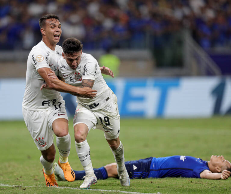 Veja os melhores momentos de Cruzeiro 1 x 1 Corinthians pelo Brasileirão