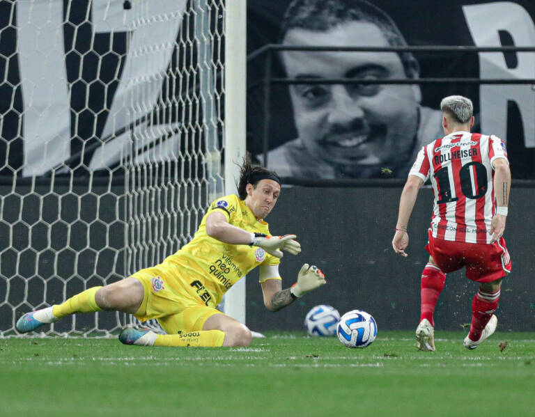 Estudiantes x Corinthians: veja informações e prováveis escalações do jogo das quartas da Sul-Americana