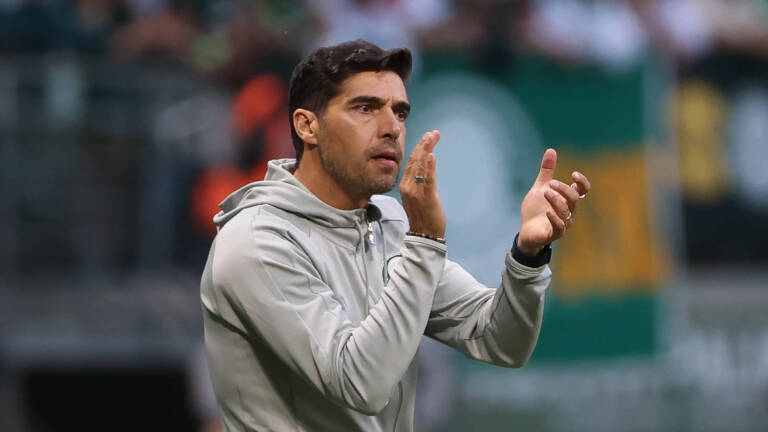 Abel Ferreira tem apenas uma eliminação em mata-mata de Libertadores desde que chegou ao Palmeiras