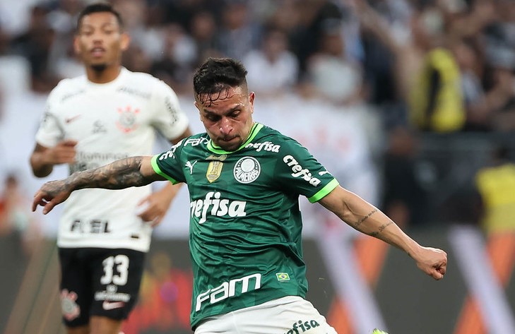 Palmeiras acertou apenas 25% das finalizações que deu no Derby; veja números