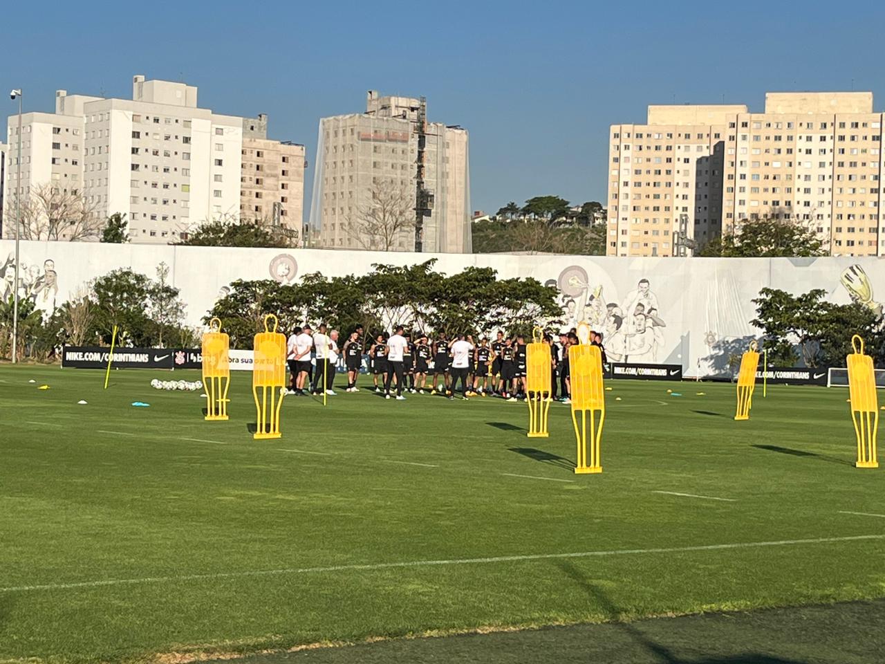 Fagner e Renato Augusto treinam normalmente e devem reforçar Corinthians contra Fortaleza