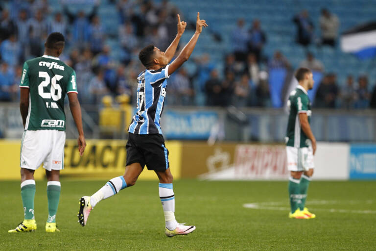 Palmeiras defende invencibilidade de sete anos contra o Grêmio no Rio Grande do Sul; relembre