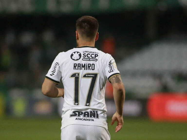 Corinthians nega disputa judicial com Ramiro e reforça realização de acordo amigável entre as partes
