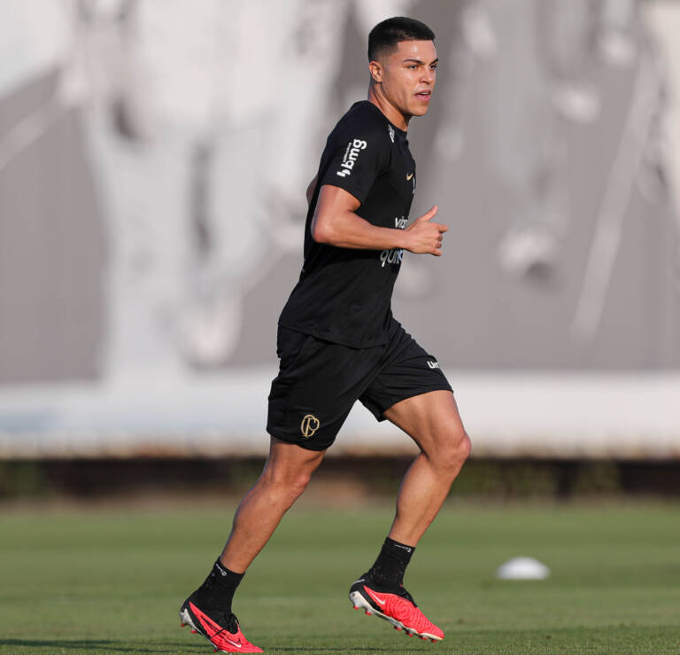 Roni vai a campo e pode reforçar Corinthians em breve; veja como foi treino desta quarta-feira