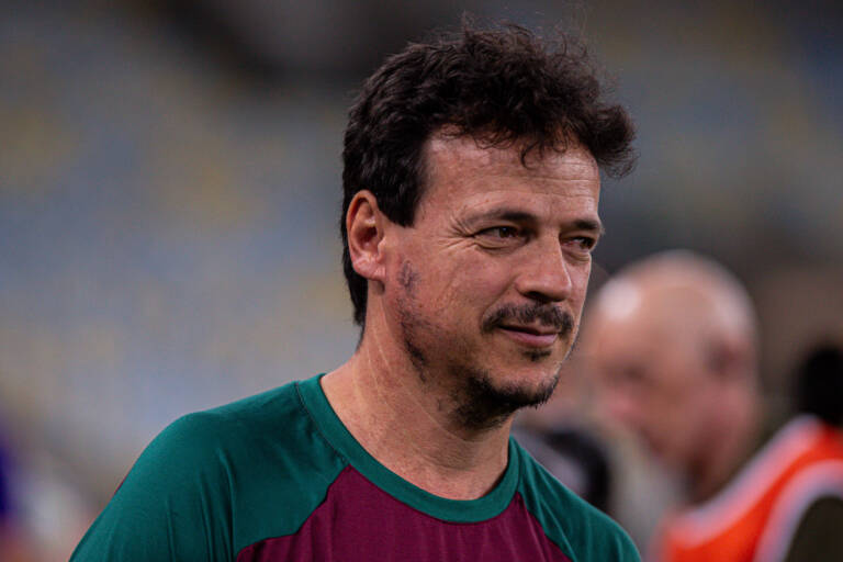 Diniz nega fragilidade defensiva do Fluminense diante do Cruzeiro e elogia equipe: Boa atuação