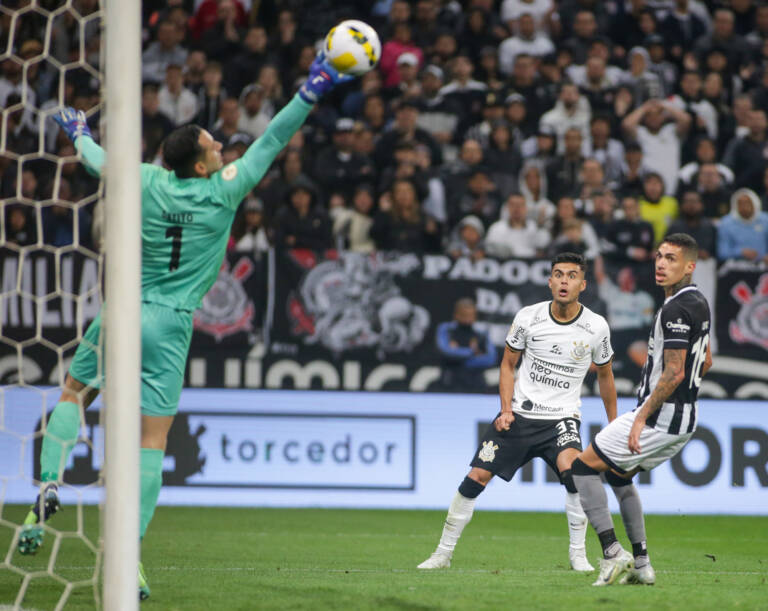 Como mandante, Corinthians não perde para Botafogo há 11 anos; veja retrospecto recente