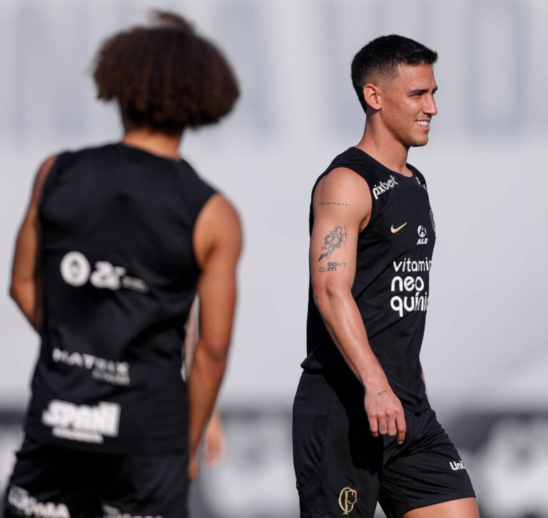 Rojas destaca importância do jogo entre Corinthians e Botafogo pelo Brasileiro: 