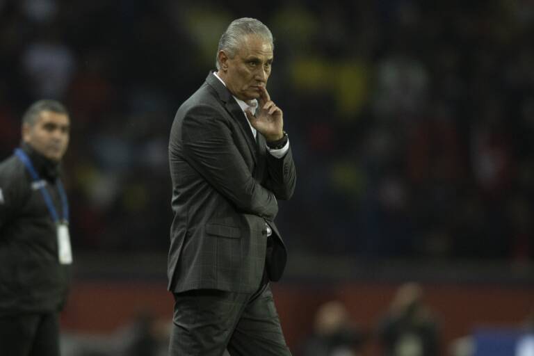 Flamengo anuncia a contratação do técnico Tite com vínculo até o fim de 2024