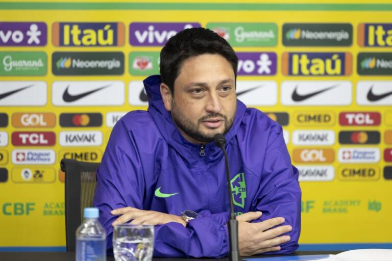 Arthur Elias convoca Seleção Brasileira feminina com atletas de Corinthians, Palmeiras e Santos; veja lista