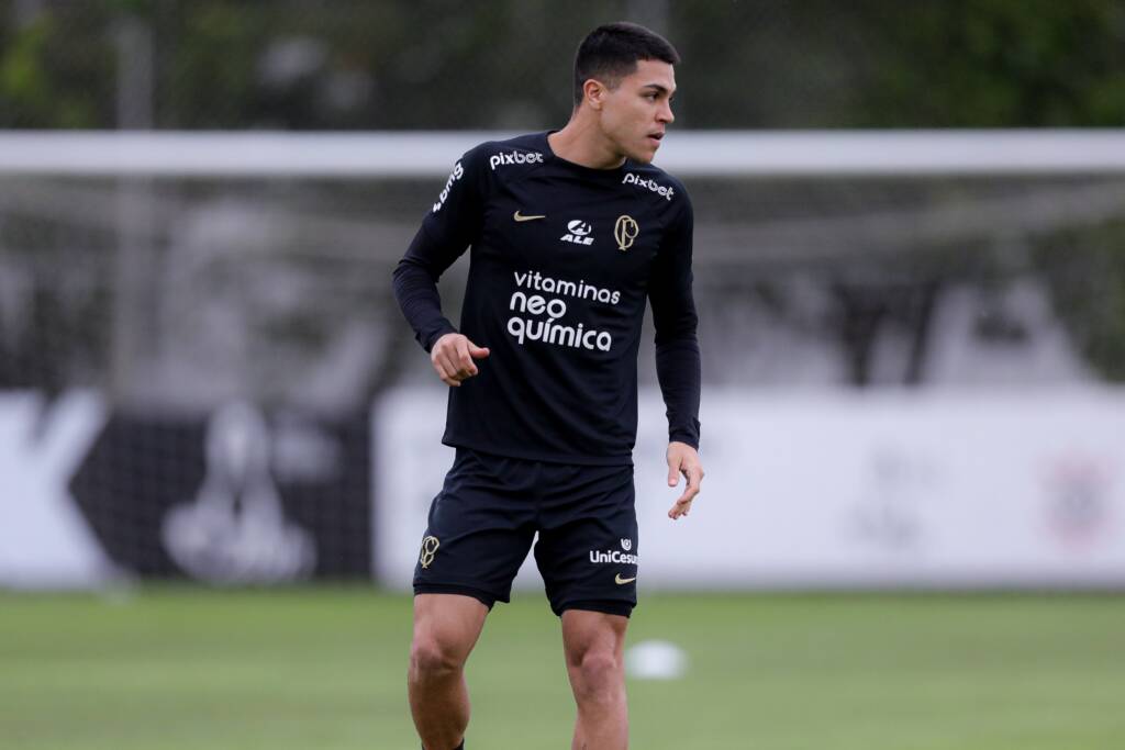 Após quase dois meses sem jogar, Roni volta a ganhar oportunidade no ...