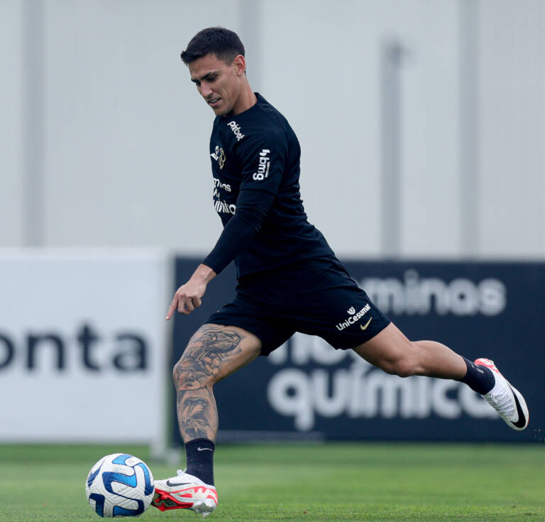 Com Rojas, Corinthians divulga atletas relacionados para decisão contra o Fortaleza