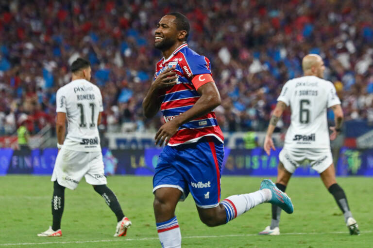 Na estreia de Mano, Corinthians perde para Fortaleza e se despede da Copa Sul-Americana