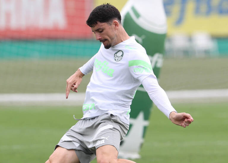 Piquerez reconhece má atuação contra o Boca na ida, mas valoriza resultado e destaca força mental do Palmeiras