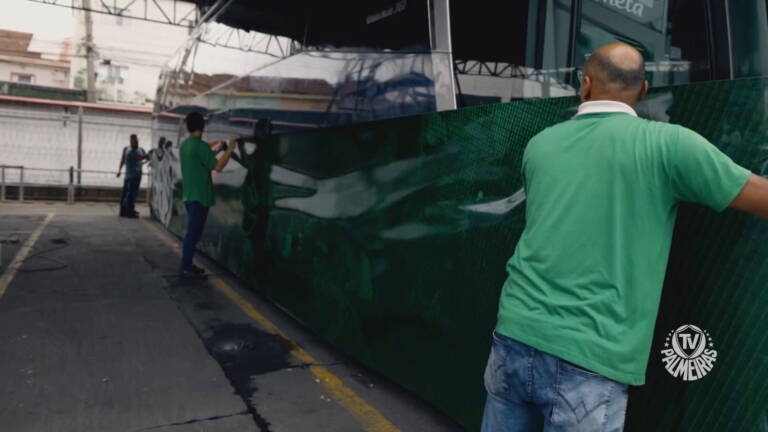 Confira os detalhes do novo ônibus do Palmeiras