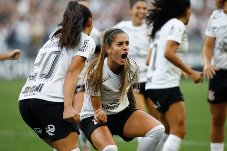 Veja informações e onde assistir às estreias de Corinthians e Internacional na Libertadores feminina
