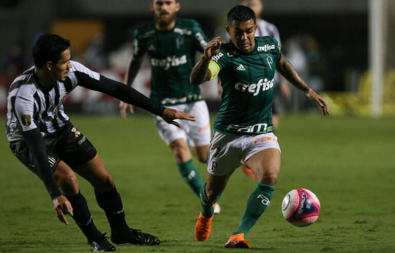 Última derrota do Palmeiras para o Santos como mandante foi em 2018; relembre