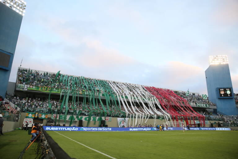 Palmeiras abre venda de ingressos gerais para clássico contra o Santos na Arena Barueri
