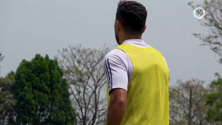 William projeta duelo do Cruzeiro contra o Cuiabá: Jogo de seis pontos