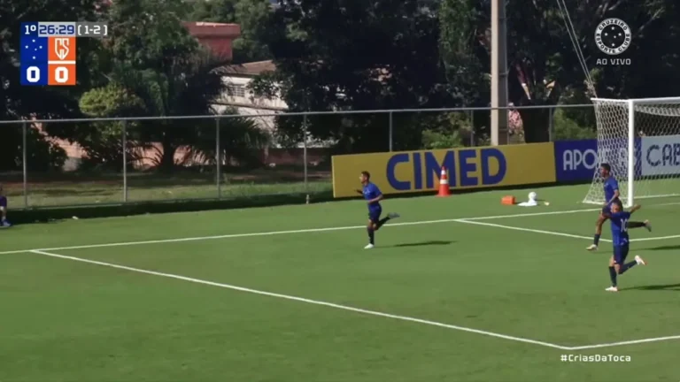 Cruzeiro vence jogo, bate Coimbra nos pênaltis e é campeão Mineiro Sub-20