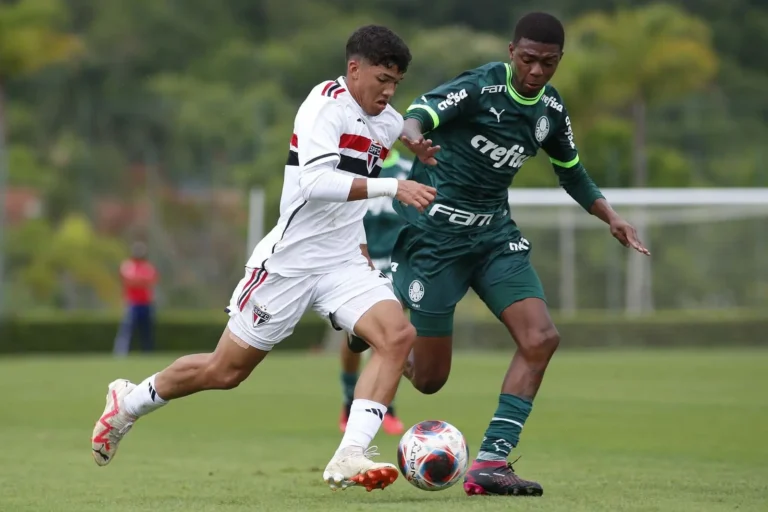 São Paulo e Palmeiras empatam no jogo de ida da semifinal do Paulista sub-17