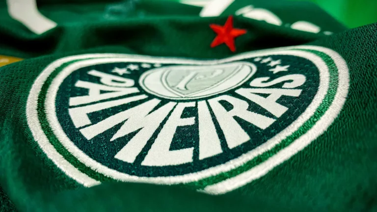 Palmeiras questiona legitimidade de manifesto de consulados e fala em ataques à integridade do clube