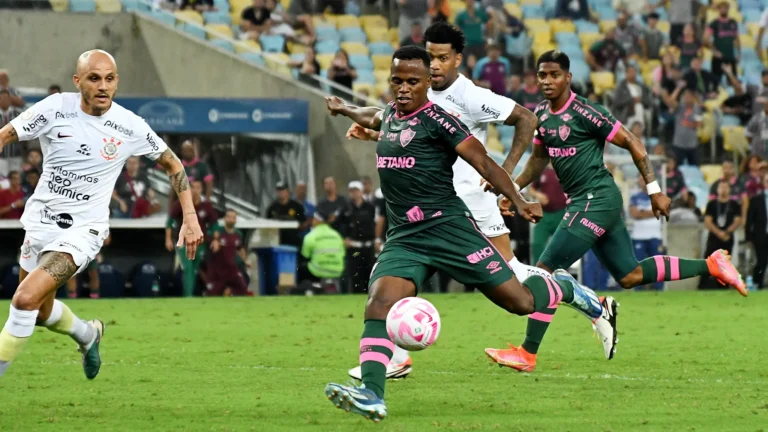 Corinthians cede empate ao Fluminense, segue em jejum com Mano e vê Z4 do Brasileiro a dois pontos