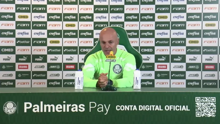 Auxiliar de Abel, Vitor Castanheira analisa momento do Palmeiras