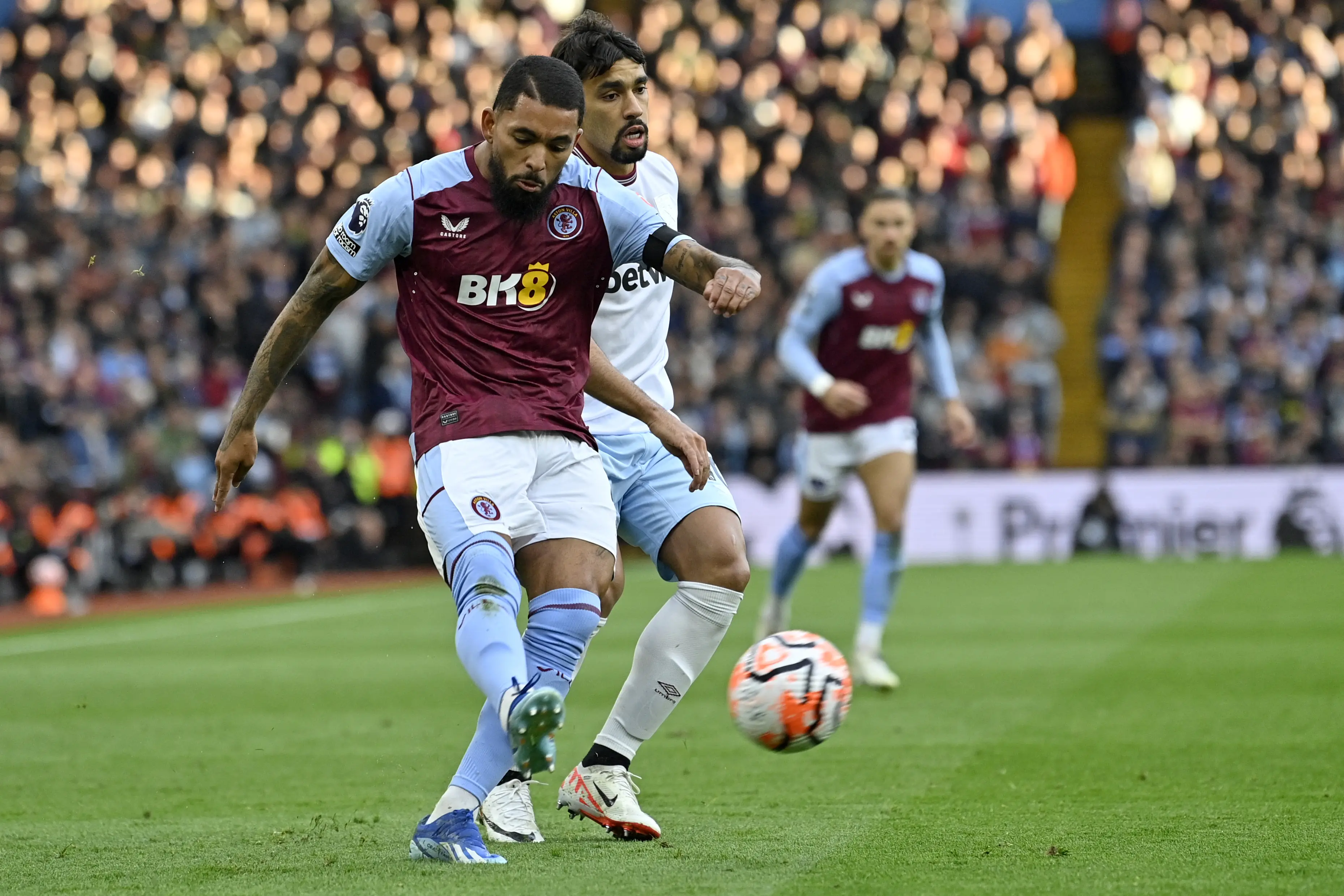 Confira galeria de fotos da partida entre Aston Villa e West Ham pelo ...