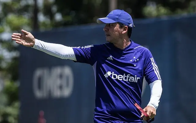 Com desfalque, Cruzeiro divulga relacionados para pegar o Bahia; veja lista