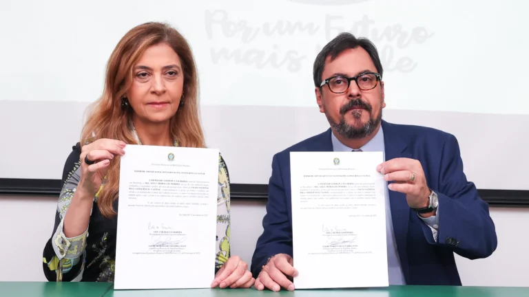 Palmeiras assina termo de adesão ao Pacto Nacional pela Consciência Vacinal