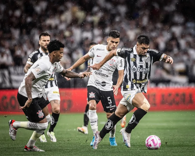 Melhores momentos do empate entre Corinthians e Santos pelo Brasileirão