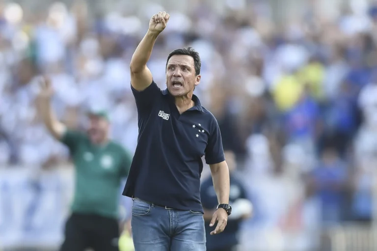 Com time no Z4 e há três rodadas sem ganhar, Cruzeiro anuncia saída do técnico Zé Ricardo