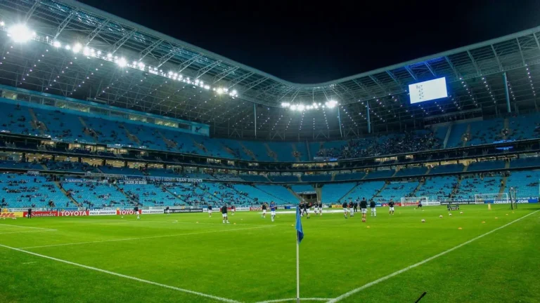 Corinthians perdeu metade dos jogos que disputou na Arena do Grêmio; veja o retrospecto