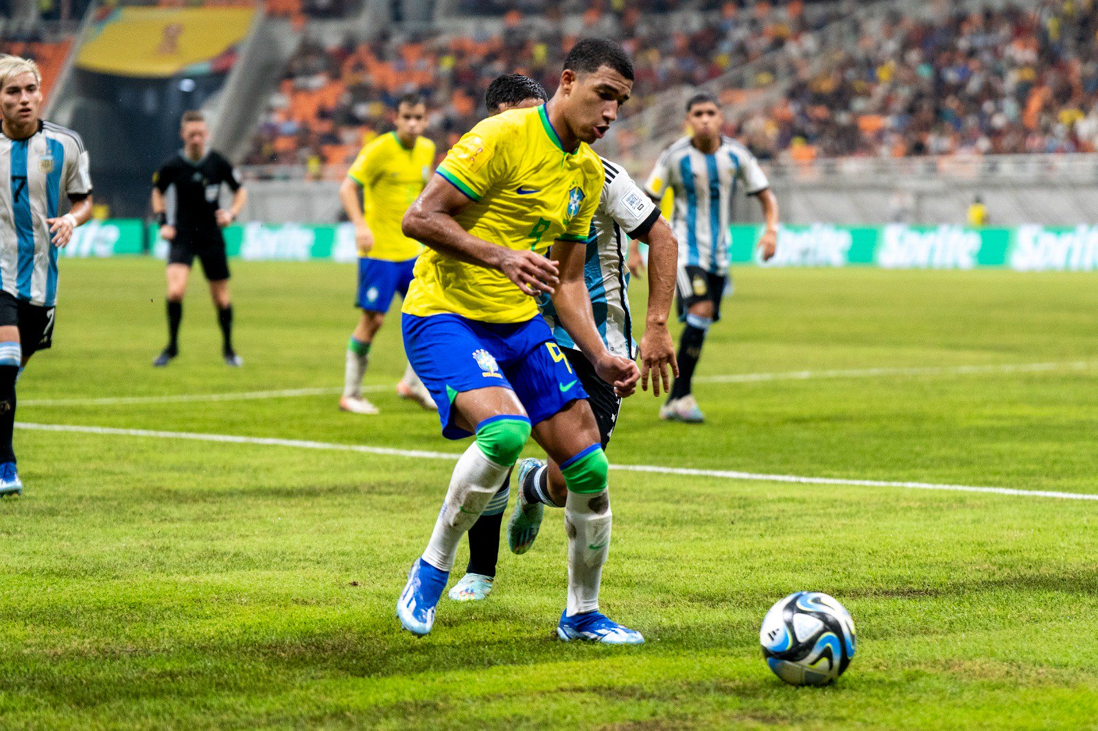 Veja Fotos Do Duelo Entre Brasil E Argentina Pelas Quartas Do Mundial