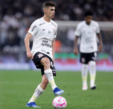 PSG entra na corrida para tirar o volante Moscardo do Corinthians, diz jornalista