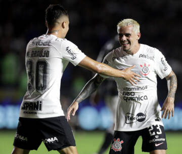 Análise: após vexame, Corinthians consegue reação importante contra Vasco em São Januário