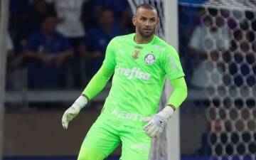 Weverton iguala Leão e se torna o goleiro com mais taças do Campeonato Brasileiro pelo Palmeiras