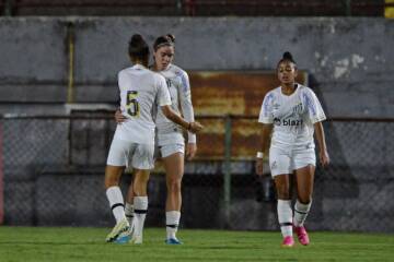 Santos x Flamengo: saiba onde assistir ao duelo pela Copinha feminina