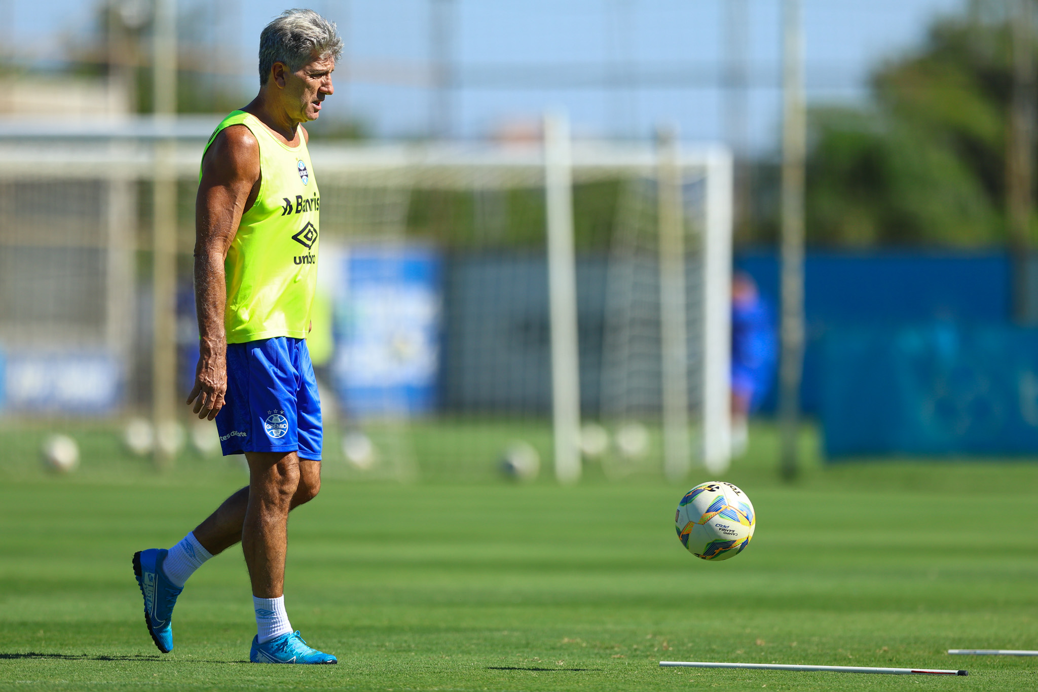 Preparação intensa do Grêmio para o clássico Gre-Nal em clima de mistério