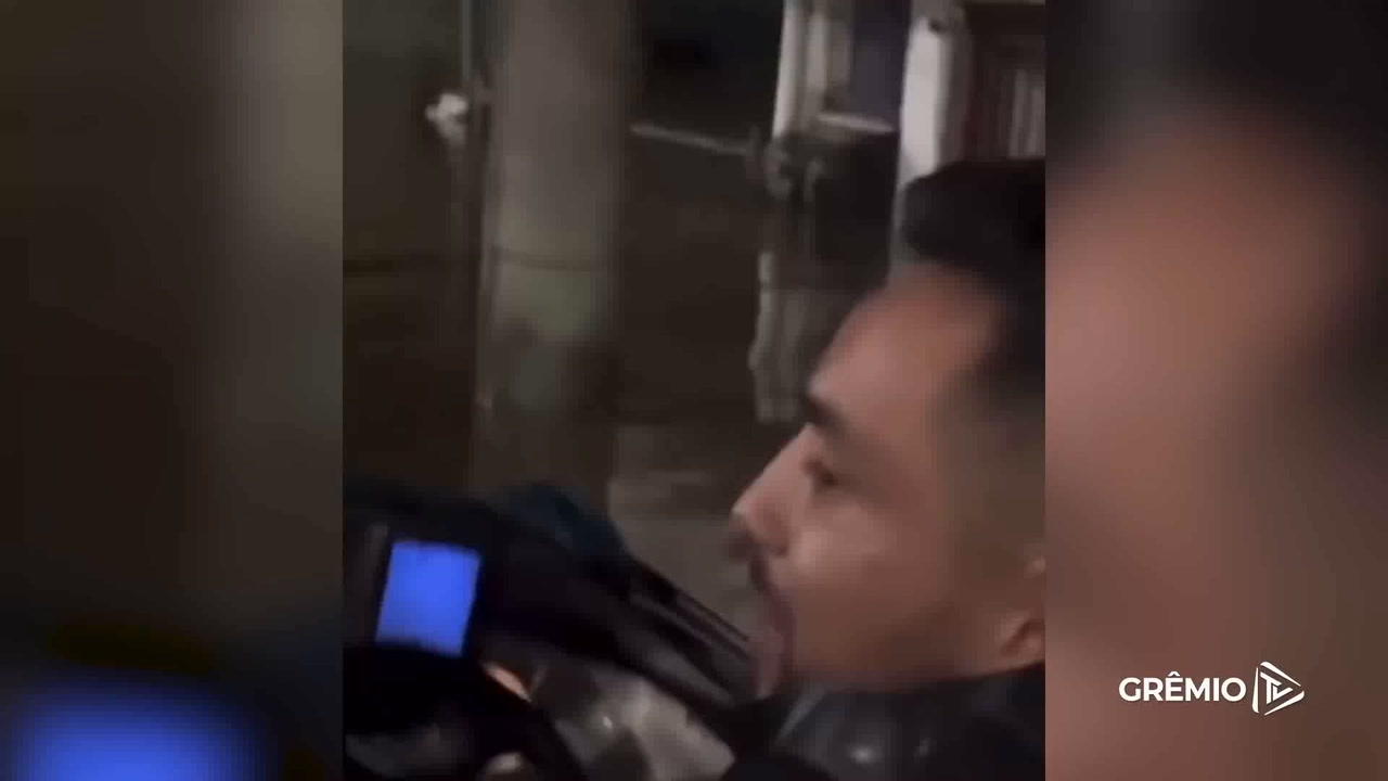Goleiro do Grêmio relata heroísmo em resgates durante enchentes no Rio Grande do Sul