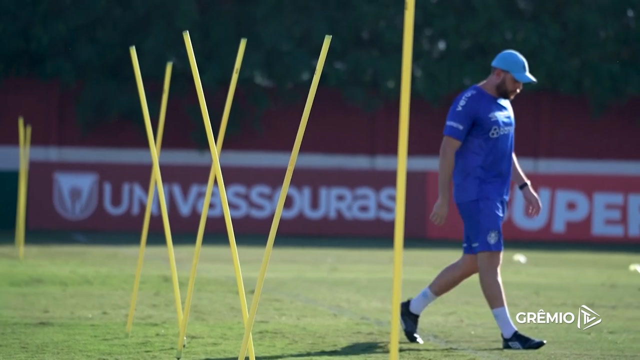 Treino do Grêmio no Rio de Janeiro visando duelo com Flamengo.