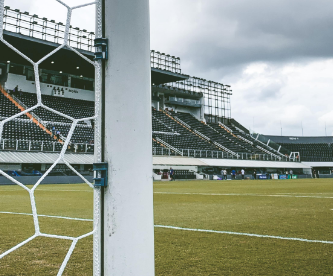 Clássico paulista apresenta alterações: Santos e Corinthians confirmam escalações com destaque para Garro.